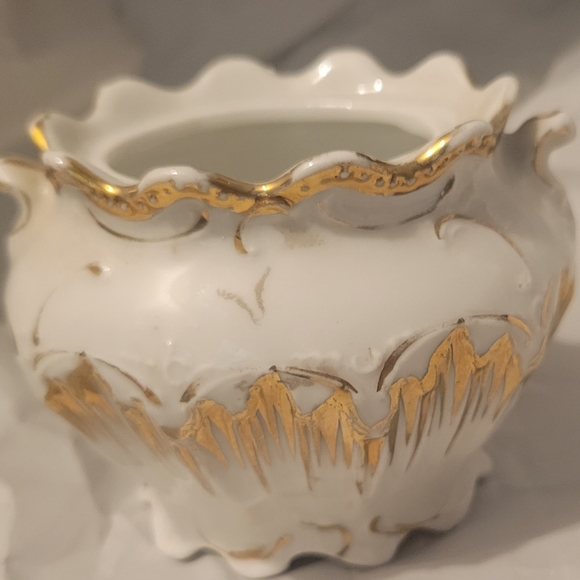 Vintage Porcelain footed sugar bowl - Picture 11 of 13